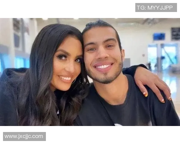 足球明星绯闻不断曝出引发热议 涉及多位球员私生活内幕曝光